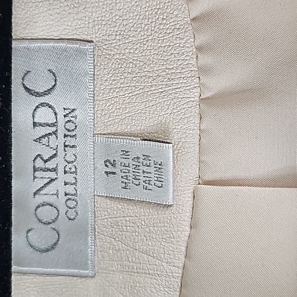 Elegant Light Blazer - Picture 6 of 6